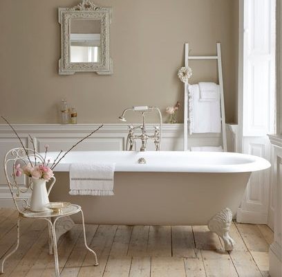 Streamline tones to make bathroom look bigger